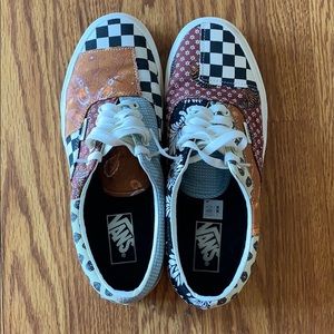 TIGER PATCHWORK ERA VANS WOMENS 10.5 MENS 9